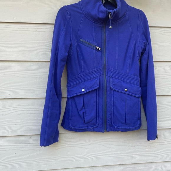 Lululemon jacket - Picture 14 of 15